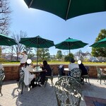 パーク・サイド・グリル - テラス席