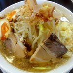 野菜が美味しい鶏豚ラーメン まる重 - ラーメン：６９０円＋味玉（サービス）