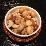 ワンアンドオンリー - ミックスナッツ