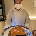 眞善美 - 北京ダックとにこやかシェフ