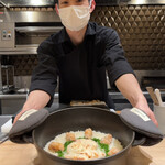 銀座 大石 - 本日は河豚ご飯ですん～♡(人を撮りたいからもやはごはんの全景写らず)