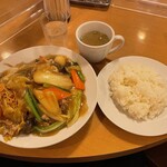 南海飯店 - かたい焼ソバ＋ライス