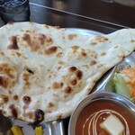 インド・ネパール料理 キーラン - もっちもちの美味しいナン