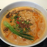 メゾン・ド・ユーロン - 担々麺