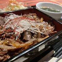 和牛焼肉重