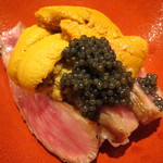 鳥茂 - サーロインと雲丹、キャビア乗せご飯