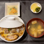 かつ丼 天下星 - 2022.3 厚切りかつ丼（1,280円）