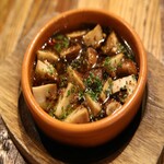 蘑菇的蒜香橄欖油風味