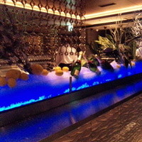MAIMON GINZA - 海をイメージした入口付近