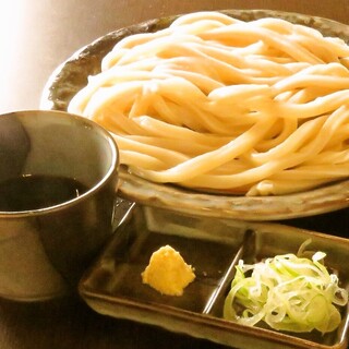 毎日手打ちの武蔵野うどんと二八蕎麦