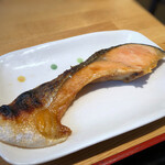 Oumaru Shokudou - ◆鮭も程よい脂がのり、思ったより美味しい品。コレを頂けるのはお得。