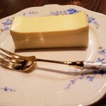 170554342 - 鎌倉山チーズケーキ　550円