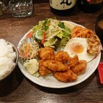 Teppan Dainingu Gion - からあげ定食 820円