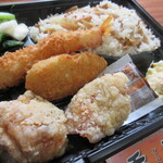 呑み喰い処 呑喜 - 比内鶏を使ったから揚げミックス弁当　　700円