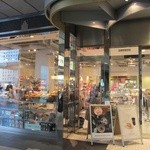 DEAN & DELUCA MARKET STORES - 