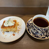 Kissa Hitokuchiya - キャロットケーキとコーヒー