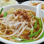 シンシンカク（鑫鑫閣）  - 台湾ラーメン