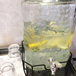 花椒 SUGAR & SPICE - レモン水