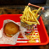 ブーズ バーガー - 料理写真:ハンバーガー　ポテトセット　税込300円+200円