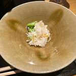 眞善美 - そら豆と干し貝柱の土鍋ご飯