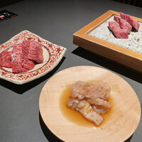 焼肉 展 - 