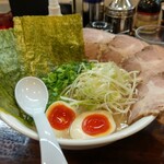 博多豚骨うまか丸 - 