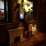 日南 - 店内の様子(1階)