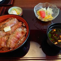 赤坂 津つ井 総本店 - ステーキ丼