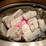 炭火焼肉 久 - 
