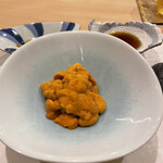 鮨 やすみつ - 雲丹　シャリが見えません