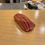 鮨 やすみつ - 千葉県勝浦産の鮪　中トロ