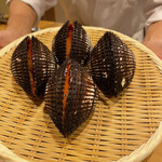 鮨 やすみつ - 山口県宇部産の赤貝