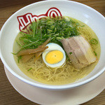 HIRO - 「塩ラーメン」単品だと500円。