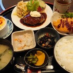 Rahaina - スペシャル定食 1350円 全景