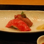 時の宿 すみれ - （夕食）大とろのにぎりと肉ももをみそ焼にして
