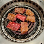 お肉屋さんのひとり焼肉 - 