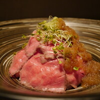 自家製ローストビーフ丼　自家製ソースで