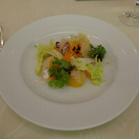 キハチ 名古屋JRセントラルタワーズ店 - 昆布〆白身魚の柚子胡椒ドレッシング