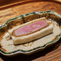肉割烹 上 - 
