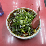 新福菜館 - 中華そば[小] 650円（ + ネギ多め 50円）