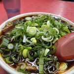 新福菜館 - 中華そば[小] 650円（ + ネギ多め 50円）