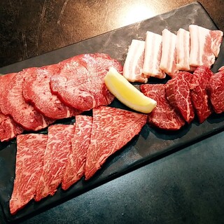 焼肉酒場MaDa_2