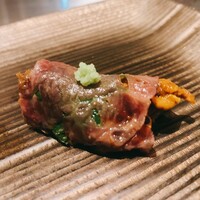 カルネジーオ イースト - 