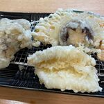 彩割烹 一三六 - 手前が穴子