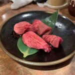 Juujuu Yakiniku Karubi Tairiku - 