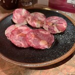 Juujuu Yakiniku Karubi Tairiku - 