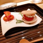 蓬左茶寮 - 加藤農園きわめトマトの最中