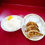 ラーメン 杉田家 - ライス小　餃子