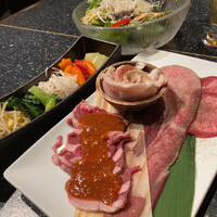 焼肉 べこ亭 たまプラーザ本店 - 