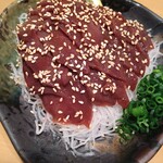 馬肉料理専門店さくら - レバ刺し。ちょっと薄過ぎるかな～。薄いのが良いのかな？